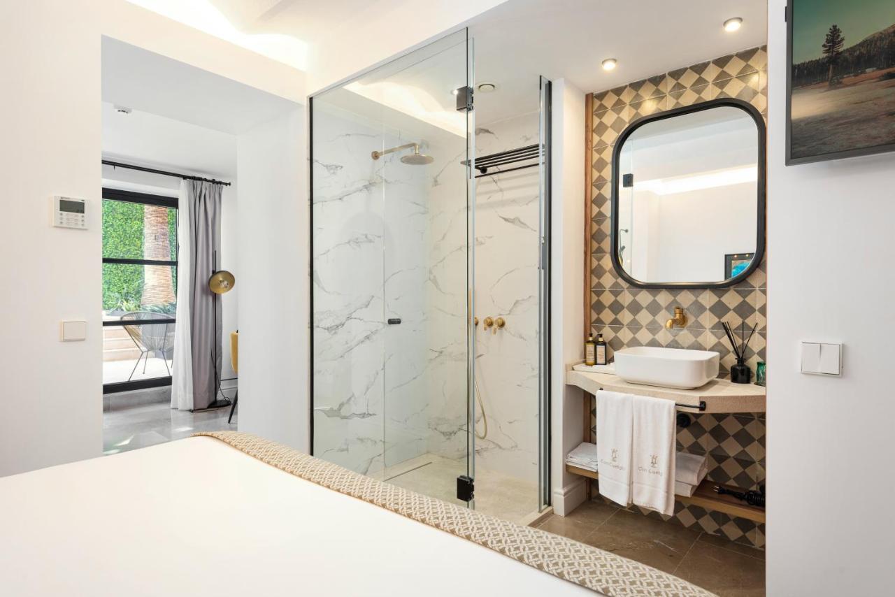 Deluxe Double Room with Pool View,1383949571:JPEG