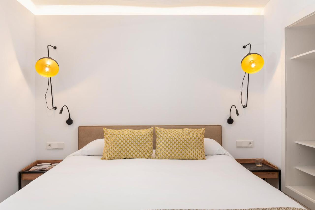 Deluxe Double Room Pool View